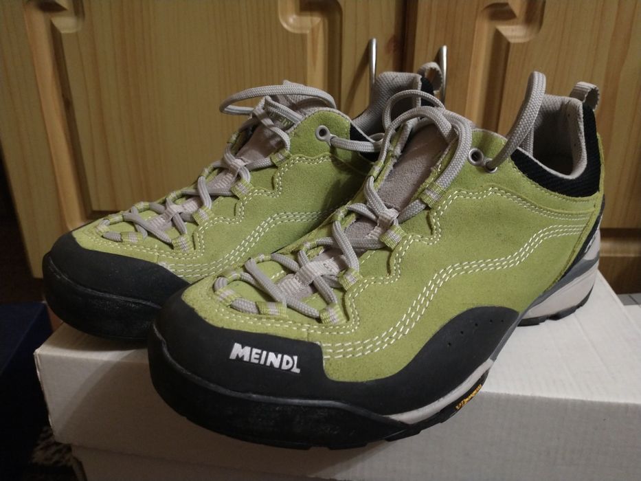 Продам кросівки чоловічі, MEINDL