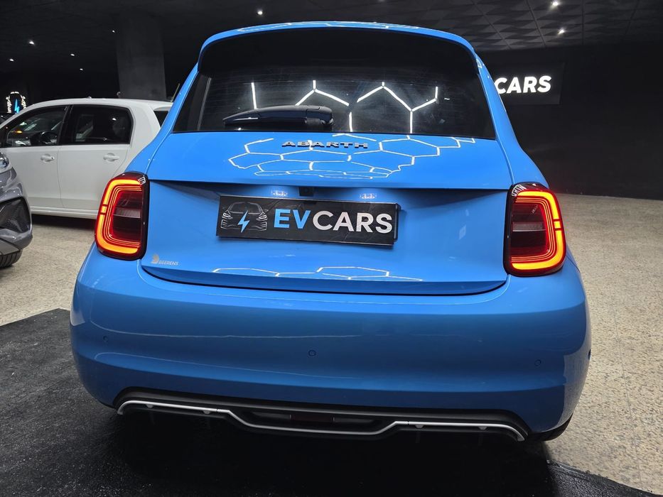 Abarth 500e Scorpionissima