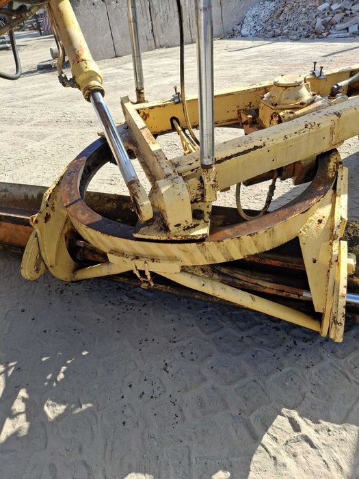 Równiarka Drogowa SHM 4-120A