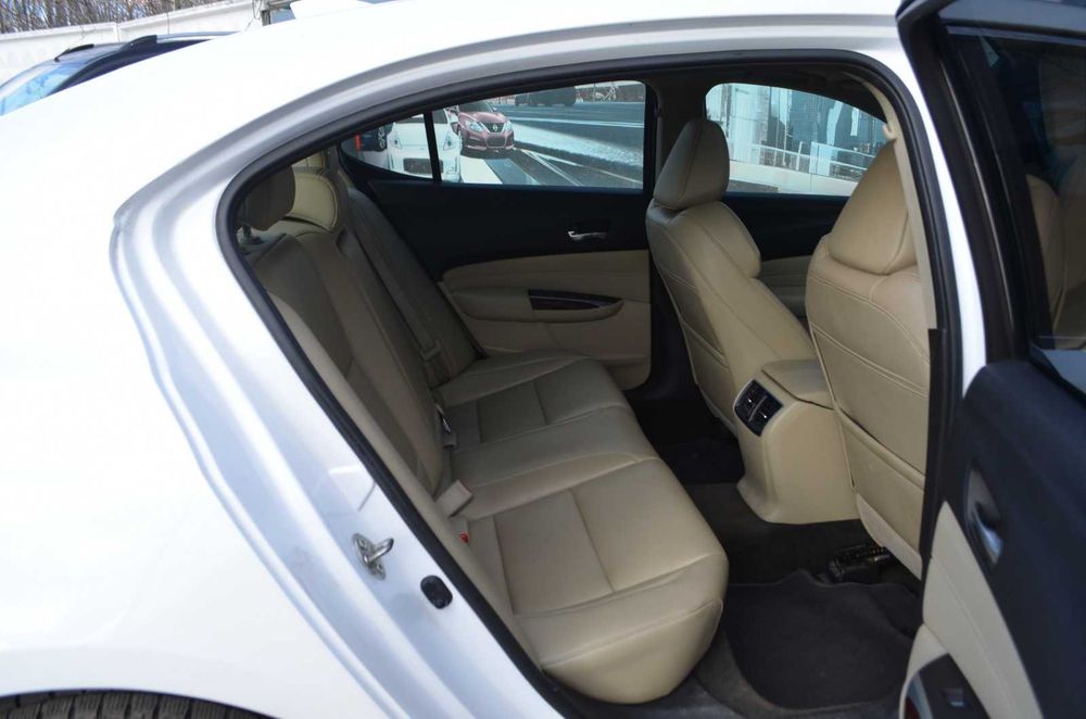 Acura TLX 2.4 AT 2015