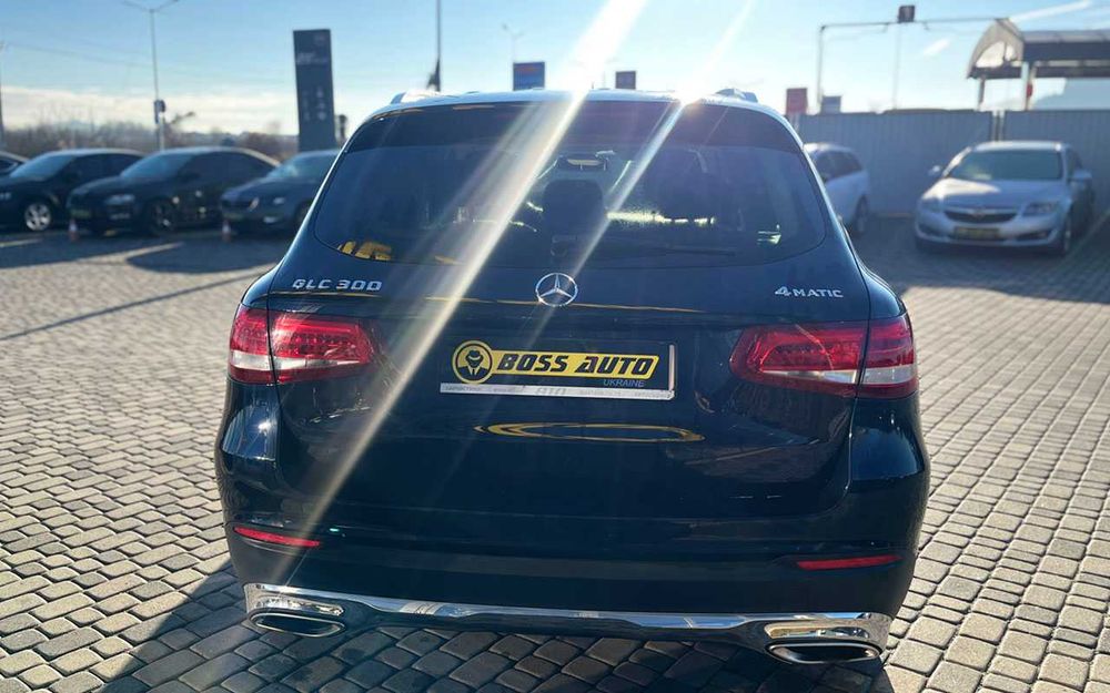 Mercedes-Benz GLC 300 2015