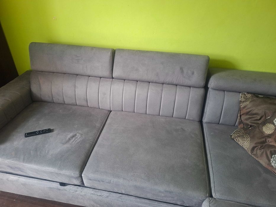 Naroznik welurowy z funkcja spania