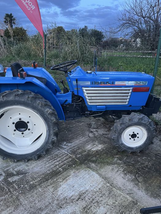 Trator iseki 3210 em excelnte estado