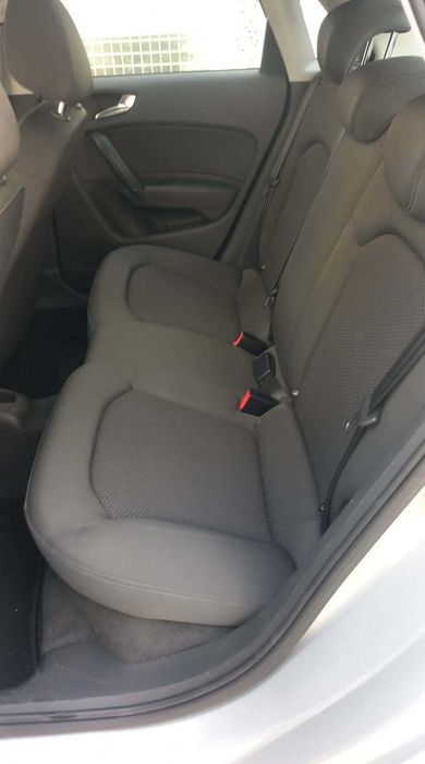 Audi A1 Sportback 1.6Tdi 90cv Nacional  c/livro revisoes
