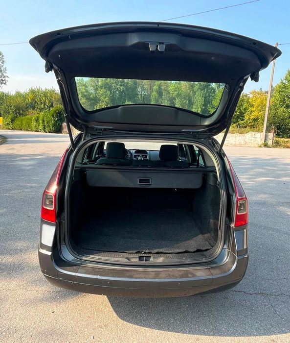 Renault Mégane 1.5 dCi 2008 — 4 Pneus + Embraiagem Nova