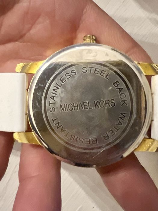Relógio Michael Kors Dourado e Branco