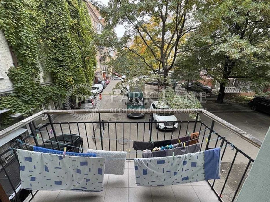 Центр Поділ купити 2к євроремонт Верхній Вал 50а