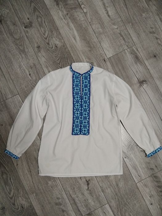 Вишита сорочка, 10-12 р.