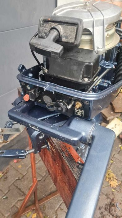 Silnik zaburtowy Yamaha 8 2t stopa L ładowanie