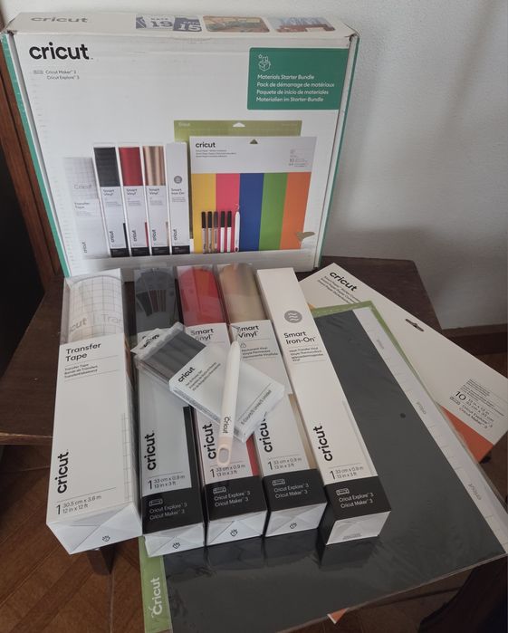 Cricut Maker 3 + Starter Bundle