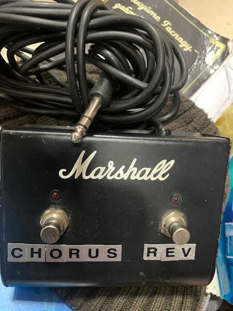 Продам футсвітч Marshall PEDL 10029 для комбопідсилювача.