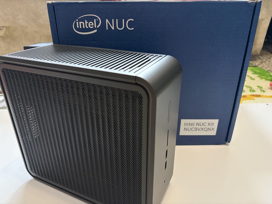 NUC9Extreme9i9QNX +E-2286Mメイン基板ジャンク NUC9Extreme9i9QNX +E-2286Mメイン基板ジャンク