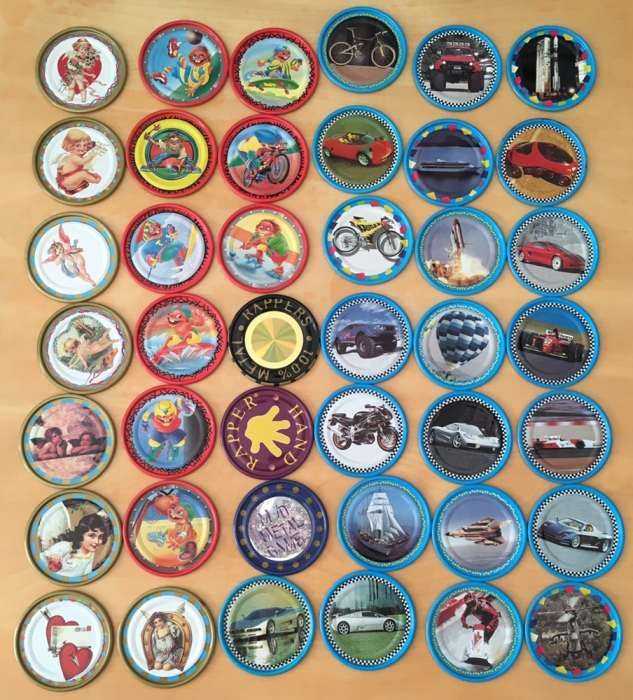 119 tazos Rappers em metal