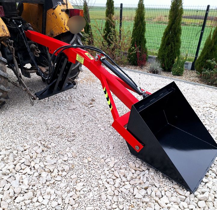 Na tylni Tuz do ciągnika Ładowacz tur na tył ciągnika MOCNY