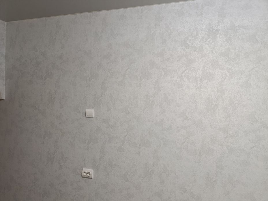 Поклейка шпалер фарбування шпаклювання