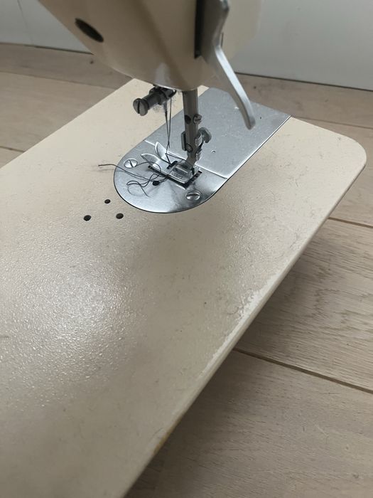 Łucznik PREDOM 466 - maszyna do szycia