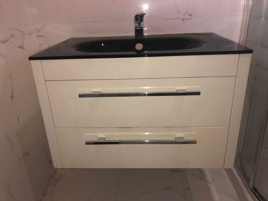 Espelho e Móvel de WC