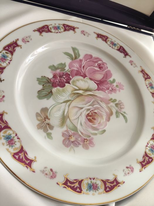 Prato bolo e talheres porcelana Limoges com estojo