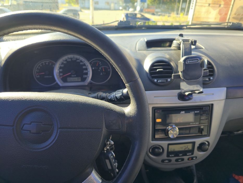 Продам Chevrolet lacetti 1.8.Читайте опис Без торга