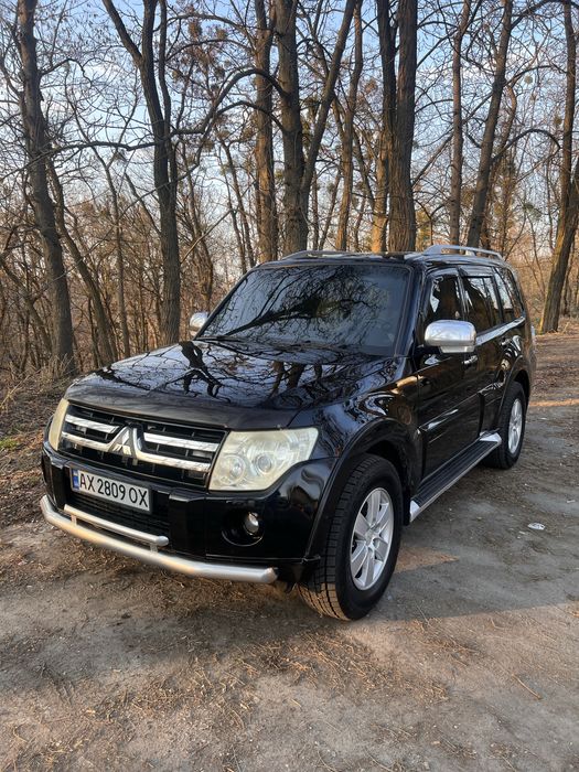 Продам Mitsubishi Pajero IV 3.0