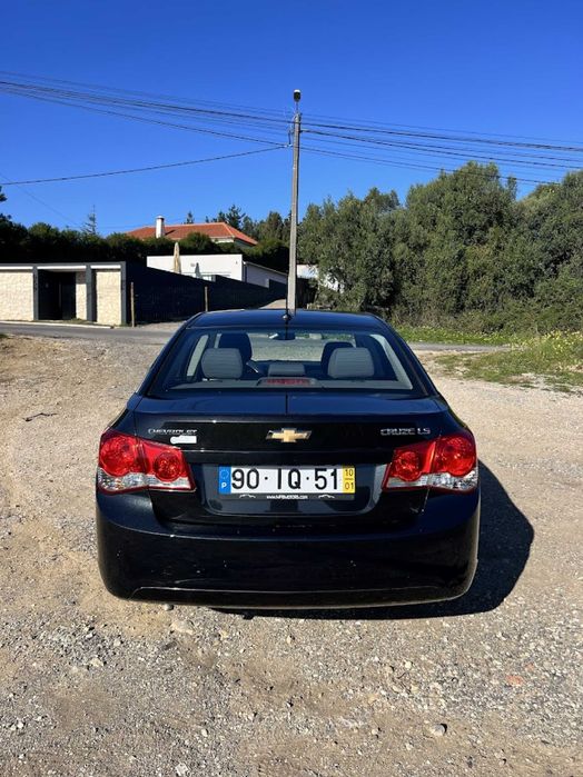 Chevrolet Cruze 1.6 Gasolina - Baixa Km