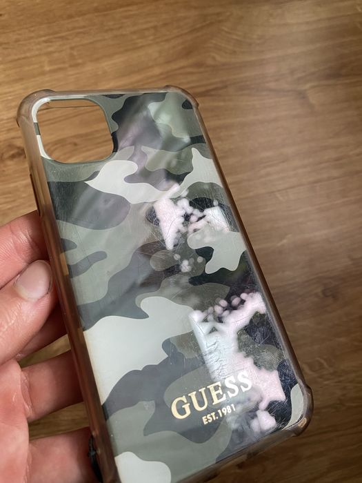 Etui GUESS IPhone 11 ze smyczą