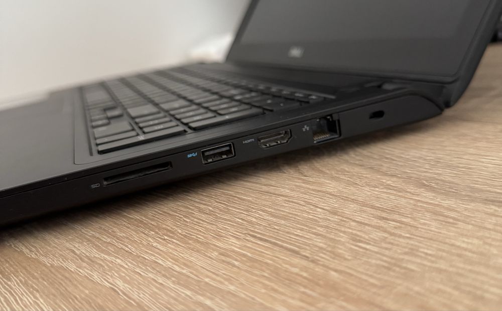 Dell Inspiron 7559 i7 / 16GB / SSD + HDD / GTX 960M / Full HD