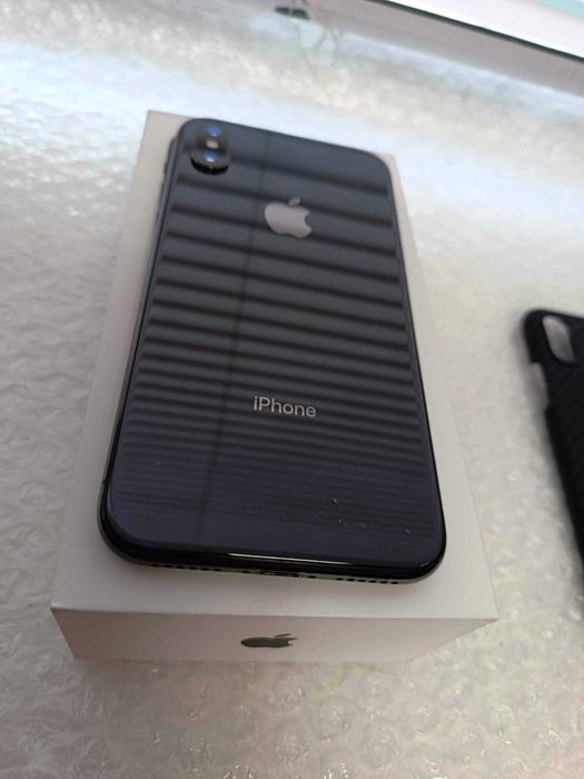 ВІДМІННИЙ стан Apple iPhone X 64Gb ПОВНИЙ комплект+чохол+скло