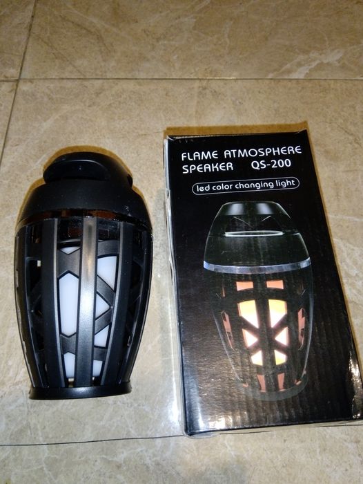 Głośnik lampka nocna bluetooth nowa.