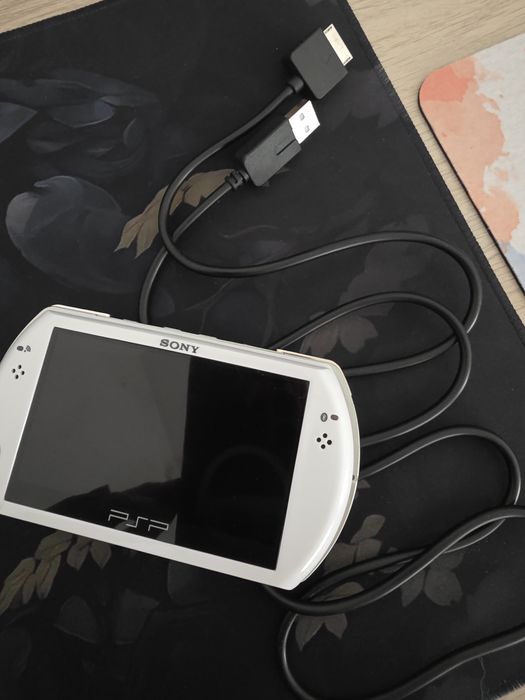 PSP GO branco desbloqueado