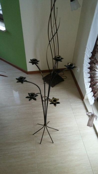 Świecznik kuty metalowy, duży świecznik