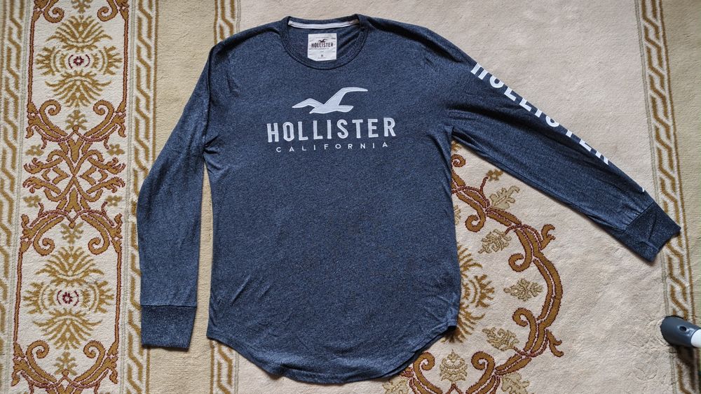 Longsleeve firmy Hollister rozm .M - 25 zł
