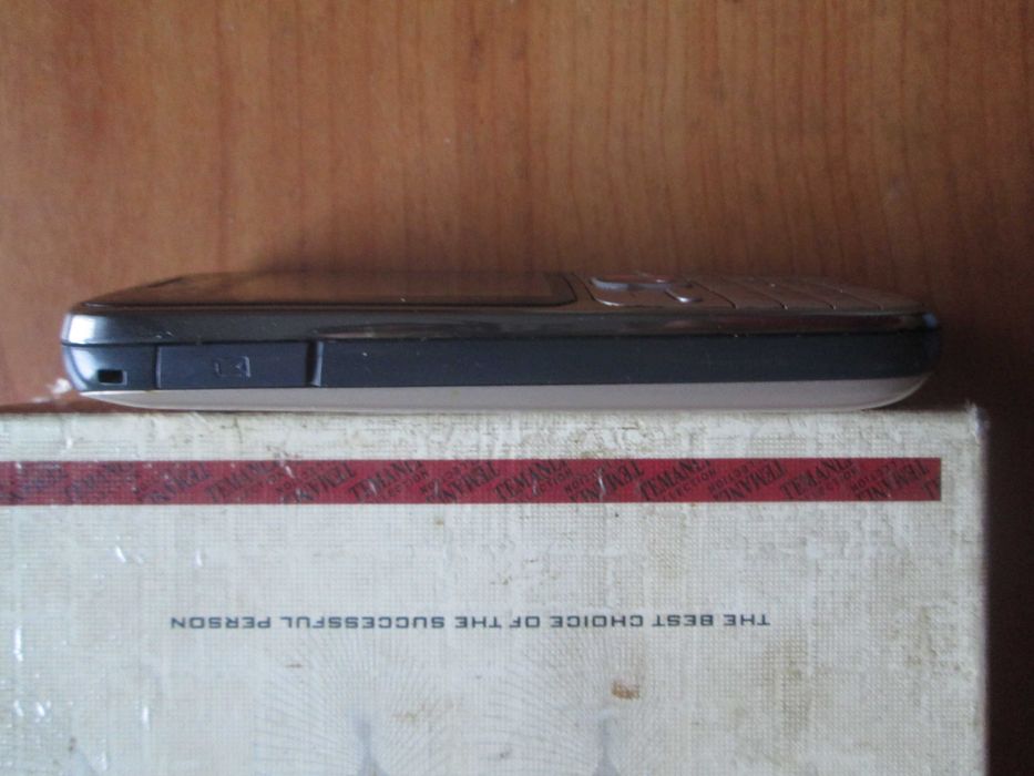 Мобільний телефон Nokia c2-01