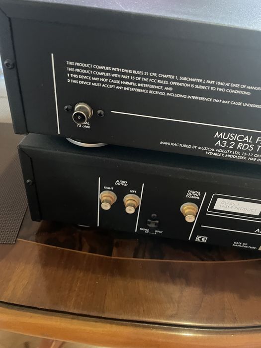Продам CD и тюнер Musical fidelity A3.2 Пульт ДУ MF A5.5 новый.