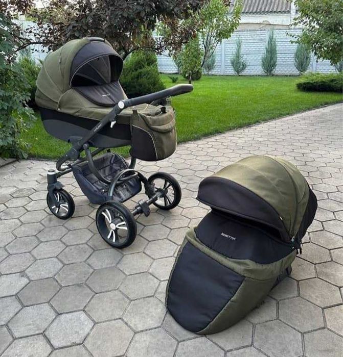 Дитячий візочок .