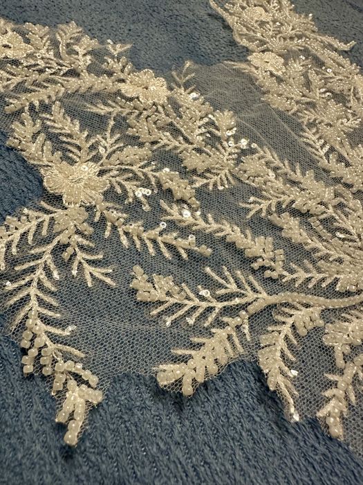 Ozdoba na sukienkę komunijną lub ślubną