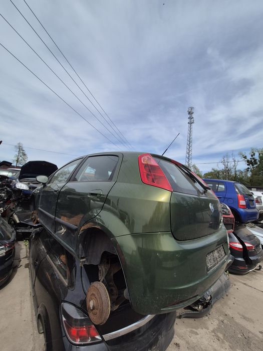 Fiat grande Punto 1.4 mj na czesci