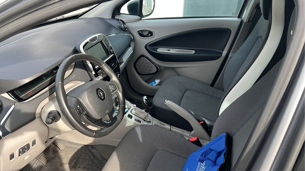 Renaut ZOE 22kw. 59 ml km C/Baterias