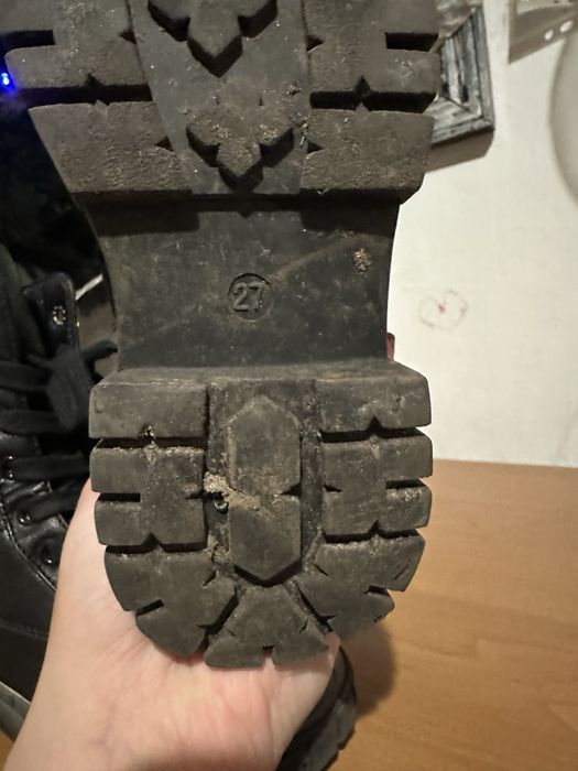 Продам ботінки для дівчинки