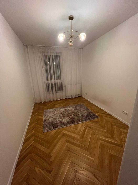 Wynajmę mieszkanie 2 pokoje, w cenie 2 miejsca parkingowe oraz internet i TV