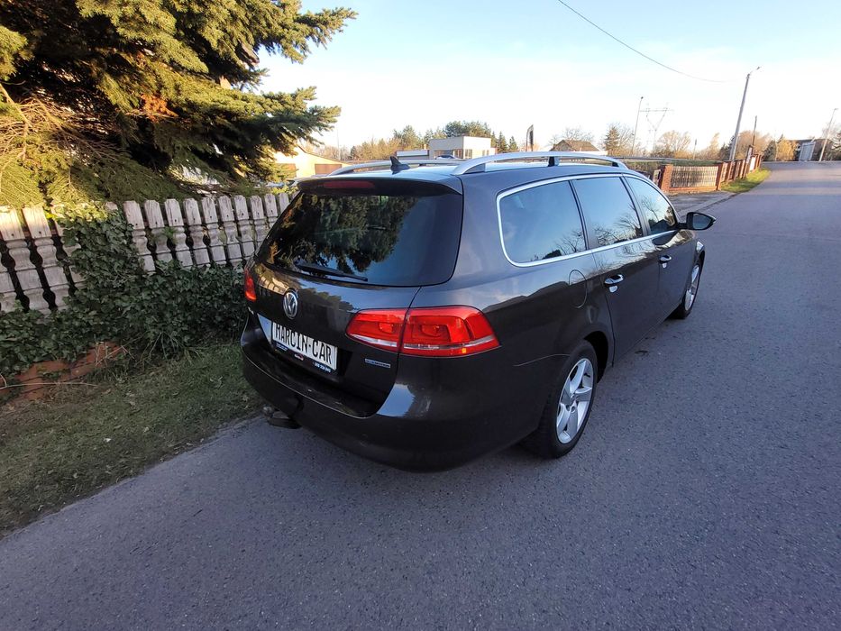 Vw passat 1.6 d 105 KM Alu Klimatron Panorama Szyberdach Navi Serwis !