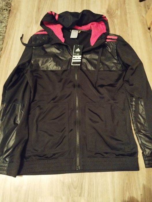 Bluza ADIDAS Ts young oc rozmiar L
Kod
G81120