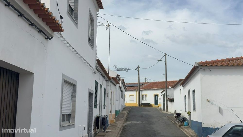 Moradia T2 para remodelar em Namorados - Castro Verde