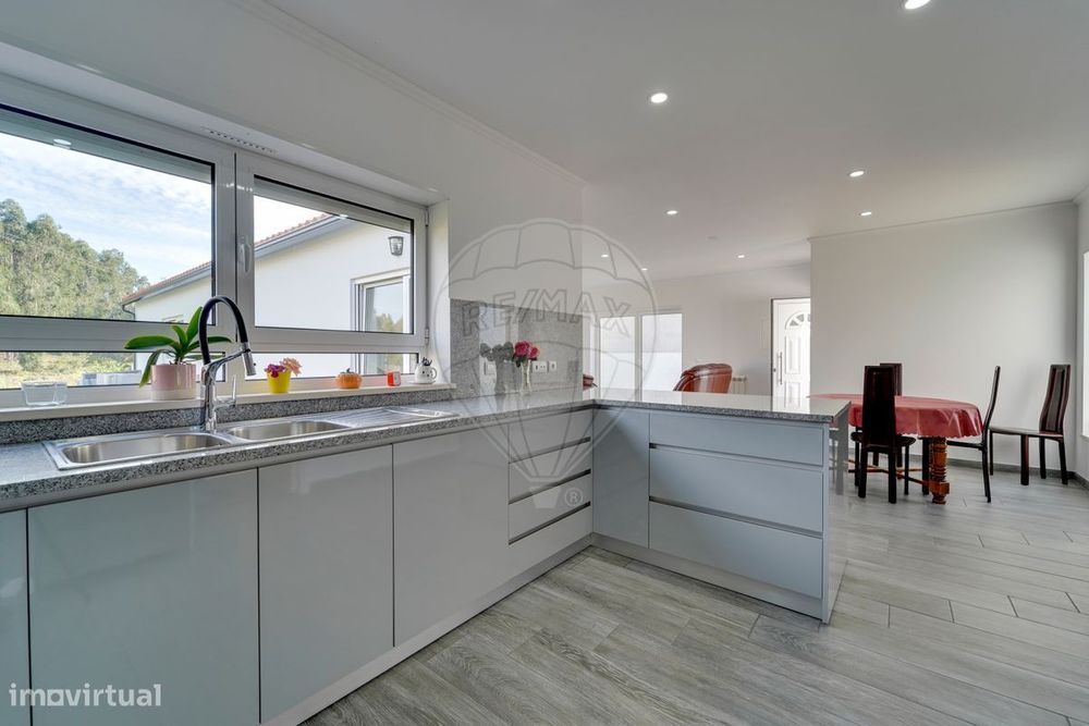 Moradia T3 para venda