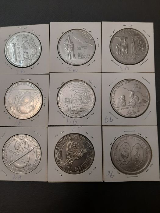 27 moedas de 200 escudos