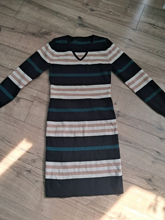 Sukienka sweterkowa jesienna S M