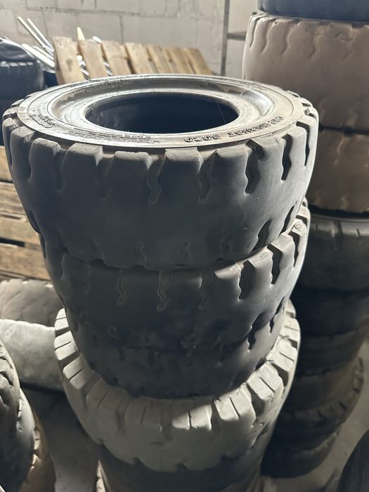 Opona 15x4 1/2-8 / 125/75-8 continental