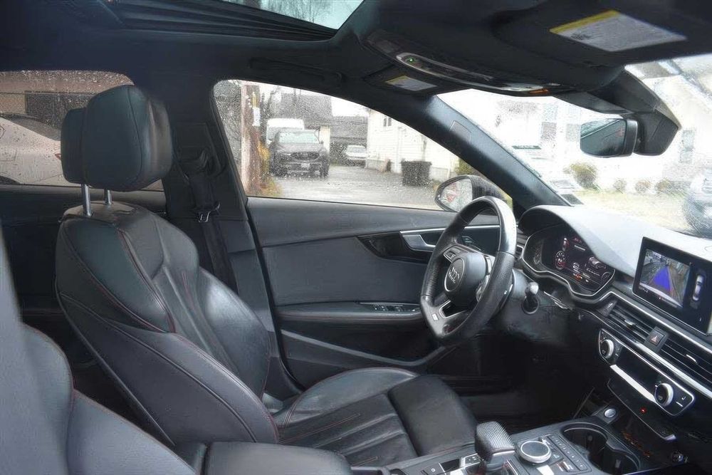 Audi A4 quattro Premium Plus      2019