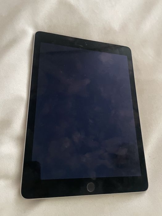iPad Air 2 128GB 9.7 Wi-Fi+Cellular A1567 Space Gray