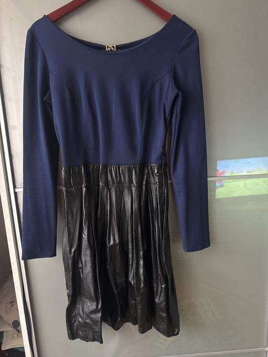 Віддам нарядне плаття , розмір s